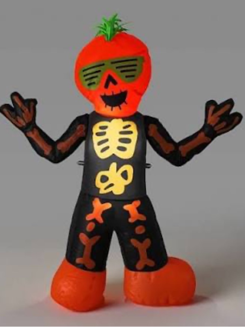 HYDE & EEK! NWT inflatable led skeleton -3.5’